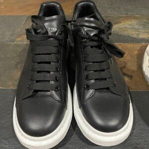 Alexander McQueen Low top Sneaker calfskin leather